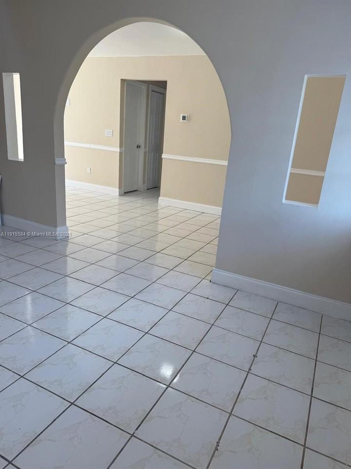 25912 Sw 133rd Pl - Photo 3 of 8