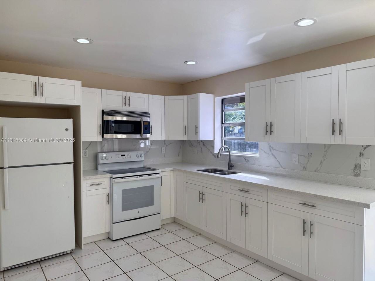 25912 Sw 133rd Pl - Photo 4 of 8