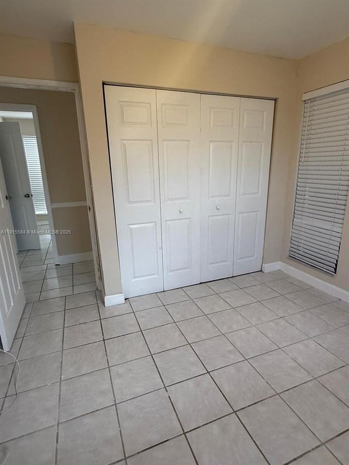 25912 Sw 133rd Pl - Photo 7 of 8