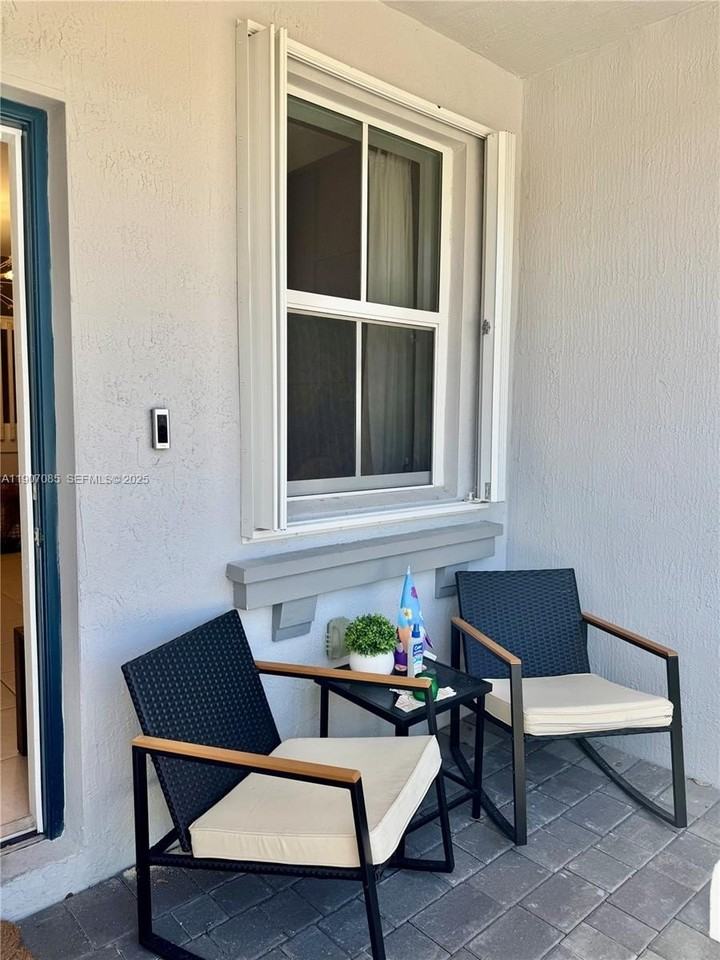 16227 Sw 291st St - Photo 2 of 4