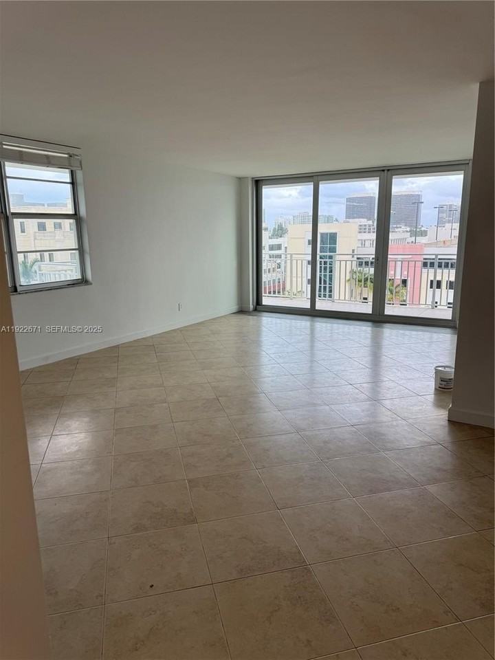 9500 West Bay Harbor Drive #7H