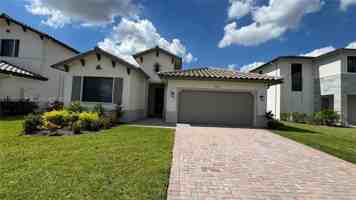 featured image of 5089 Penella Ave
