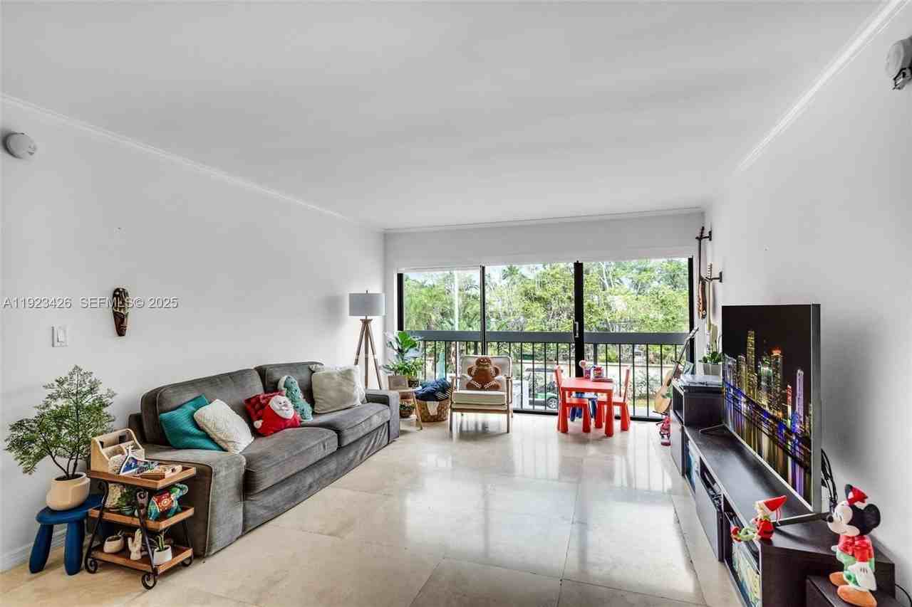 255 Galen Dr #2E - Photo 7 of 31