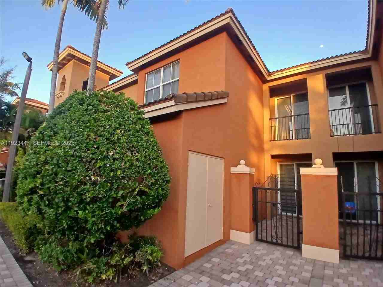 12221 Sw 27th St #1813 - Photo 6 of 26