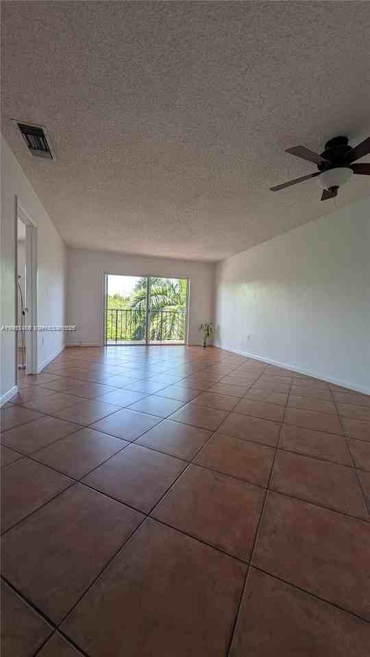 2600 Ne 135th St #4EA - Photo 7 of 21