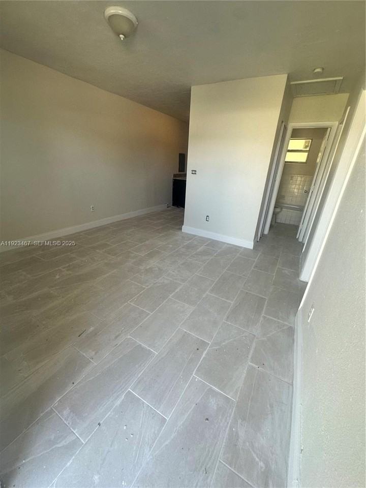 11850 Sw 212th St #11850 - Photo 4 of 12