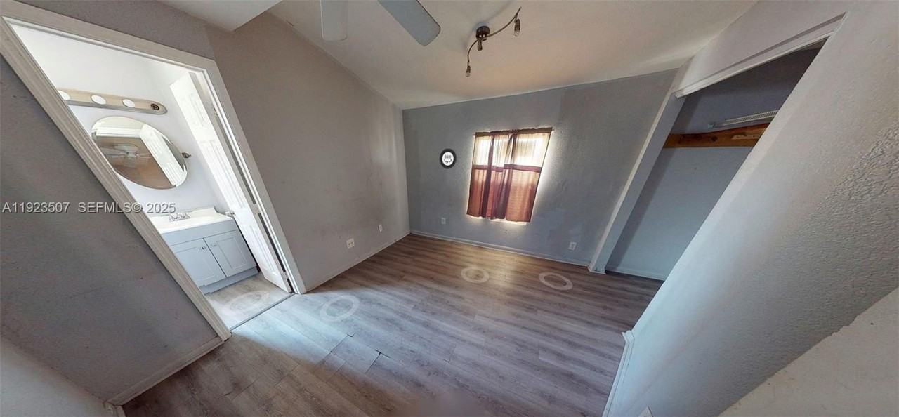 236 Ne 57th St #0 - Photo 6 of 11