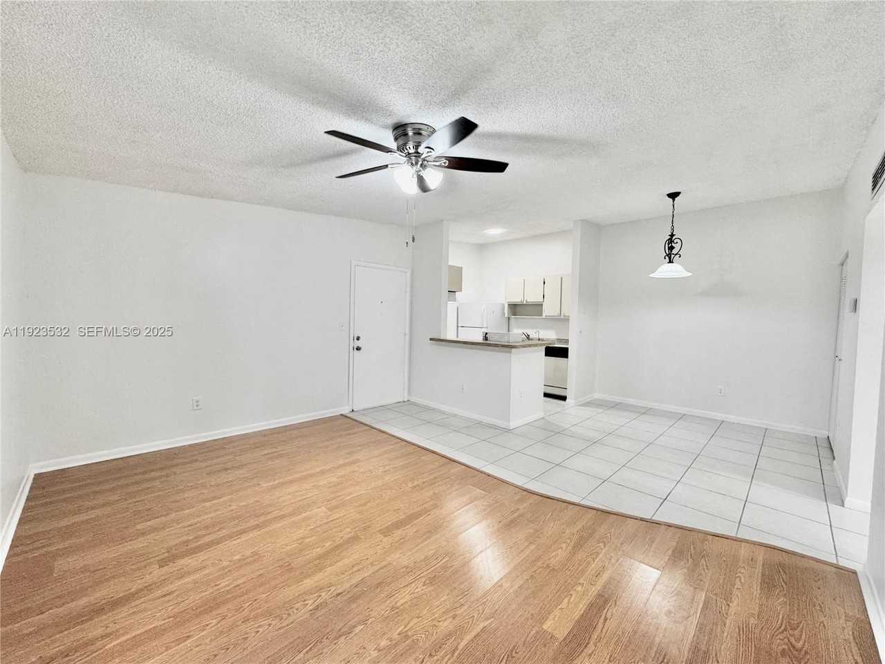 9411 S Belfort Cir #208 - Photo 4 of 16