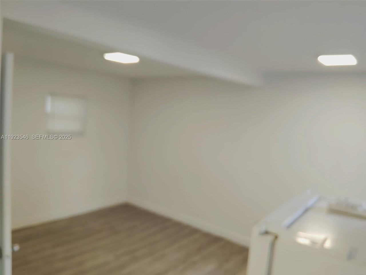 2645 Nw 21st Ave #6B - Photo 3 of 5