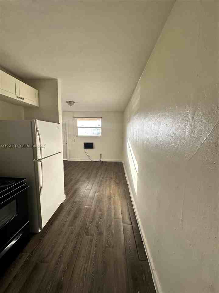 26627 Southwest 139th Avenue #26627 - Photo 6 of 14