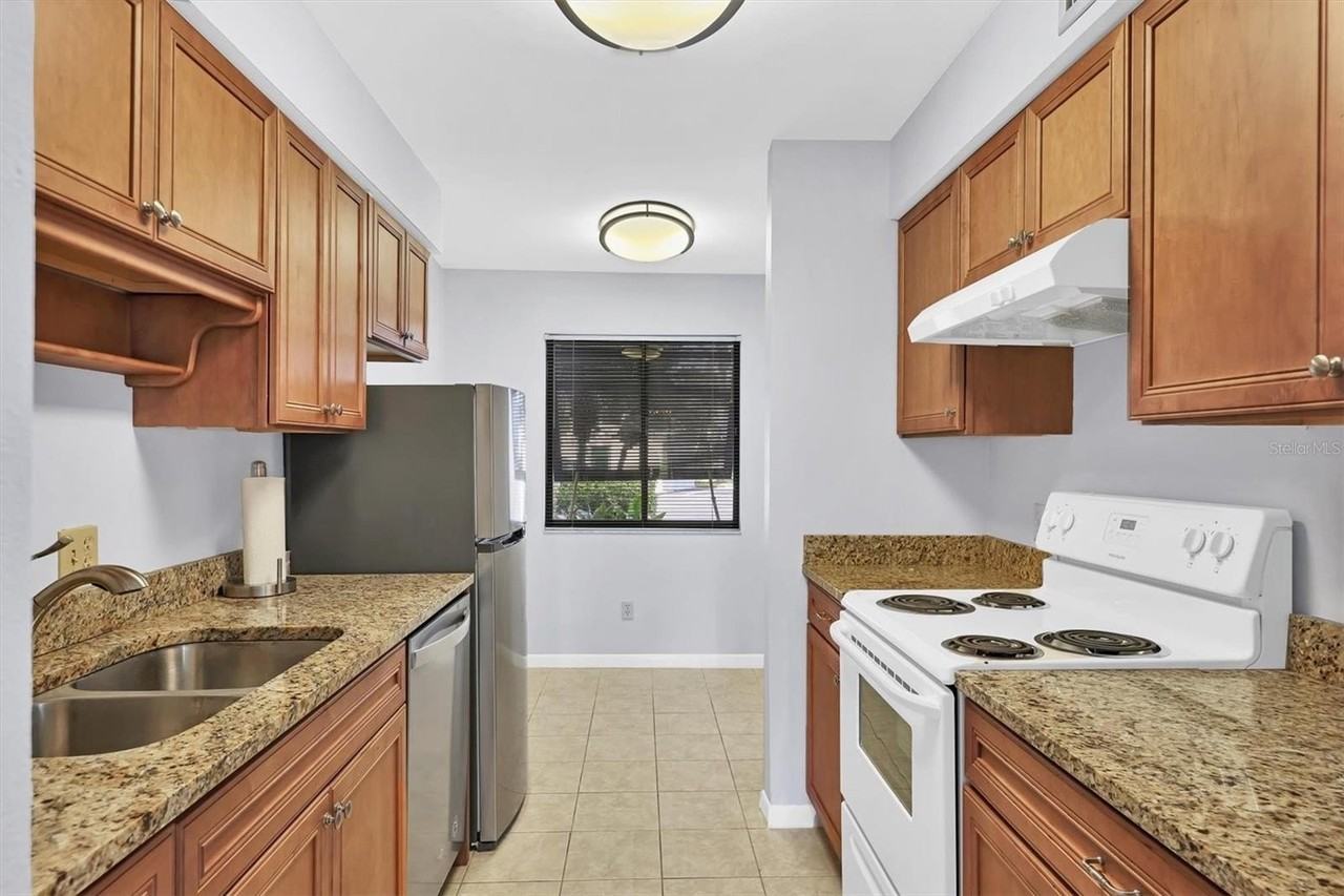 Bravura Lake Dr #61 - Photo 6 of 46