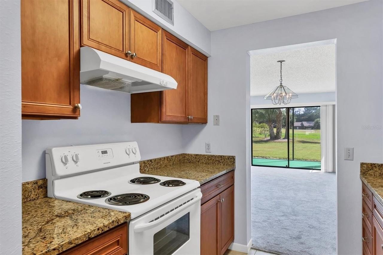 Bravura Lake Dr #61 - Photo 7 of 46