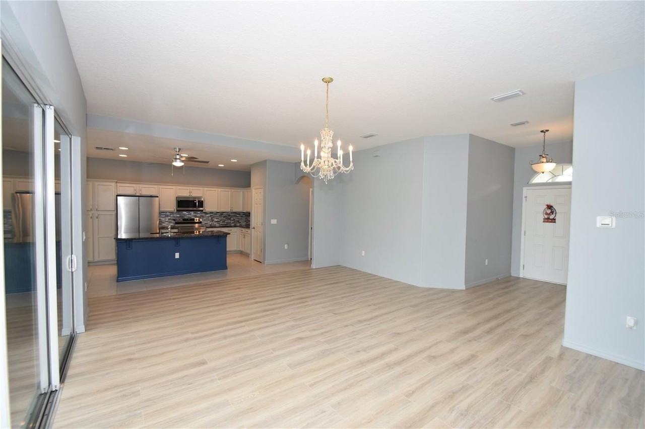 2 Rae Pl - Photo 3 of 39