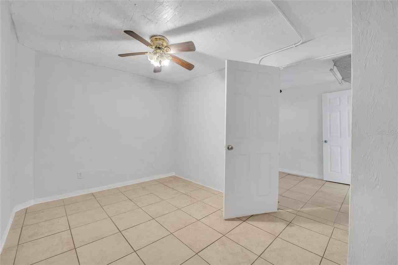 552 Fairmount Rd - Photo 4 of 13