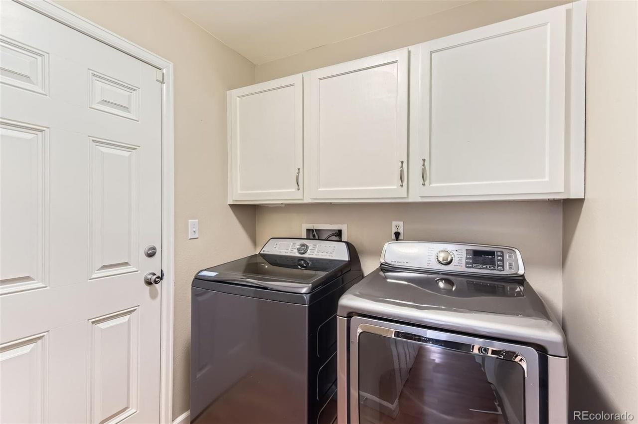 East Milan Circle - Photo 3 of 6