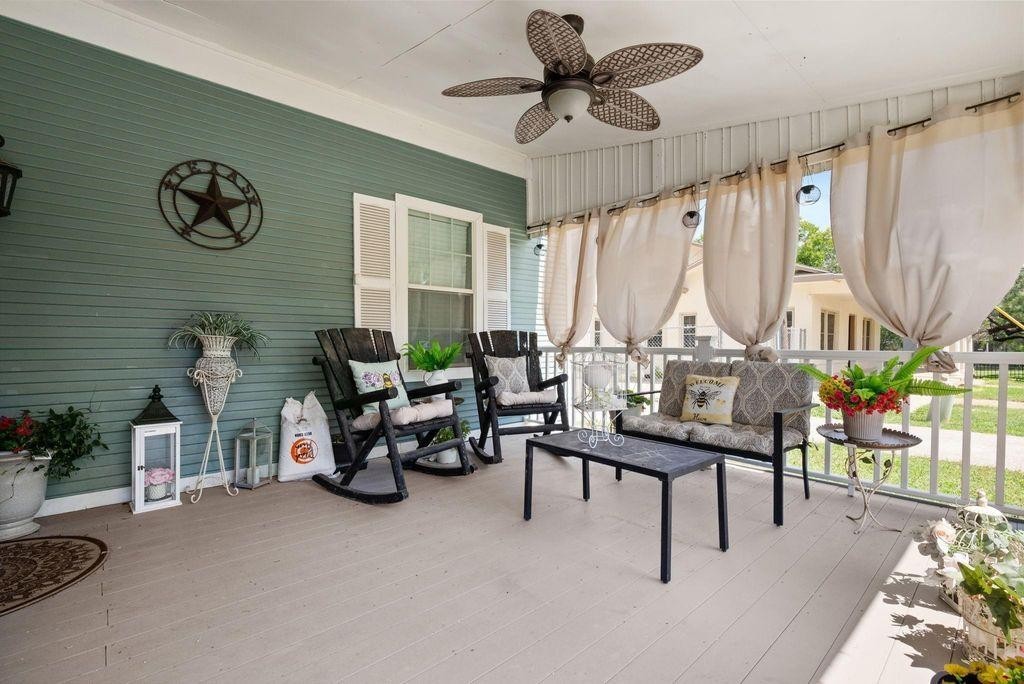 Southwest 5th Avenue - Photo 3 of 10