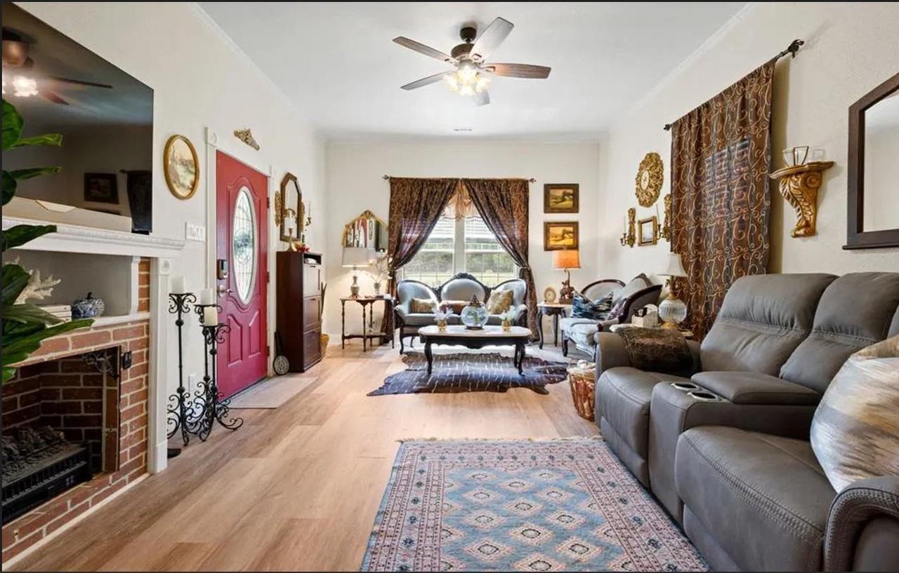 Southwest 5th Avenue - Photo 7 of 10