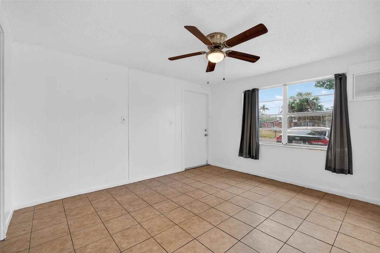 6401 31st St N #3 - Photo 7 of 49