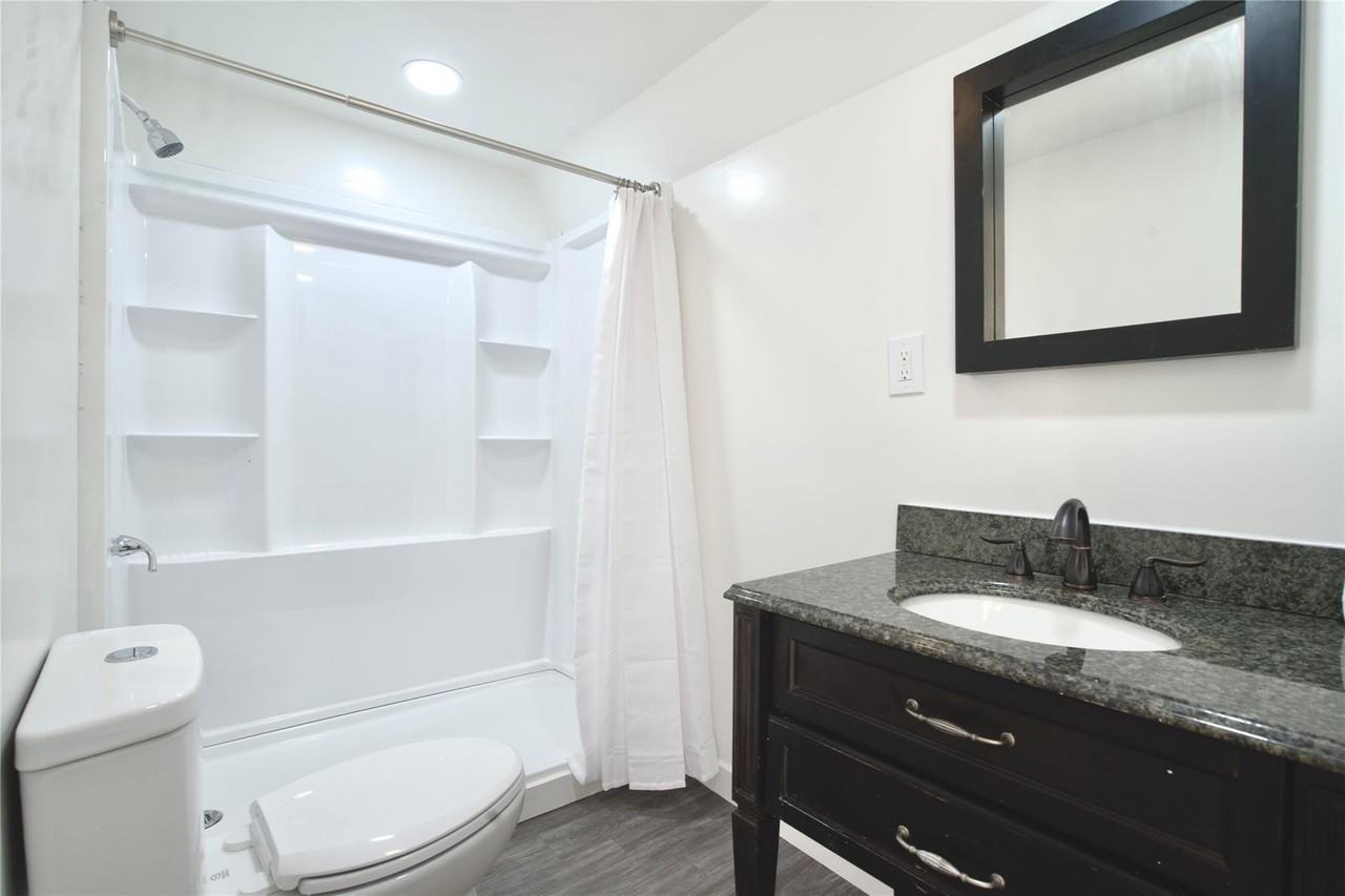 120 Main St Unit 4 #4