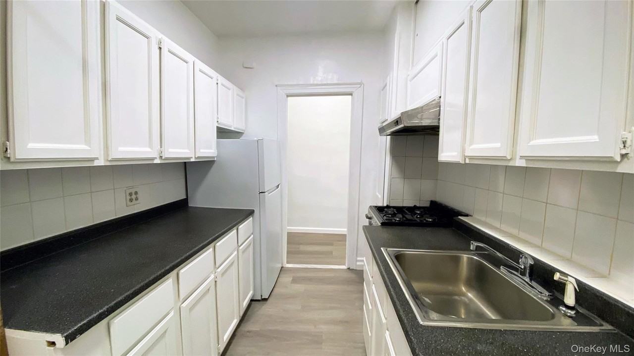 42-33 Kissena Boulevard #2A - Photo 3 of 16