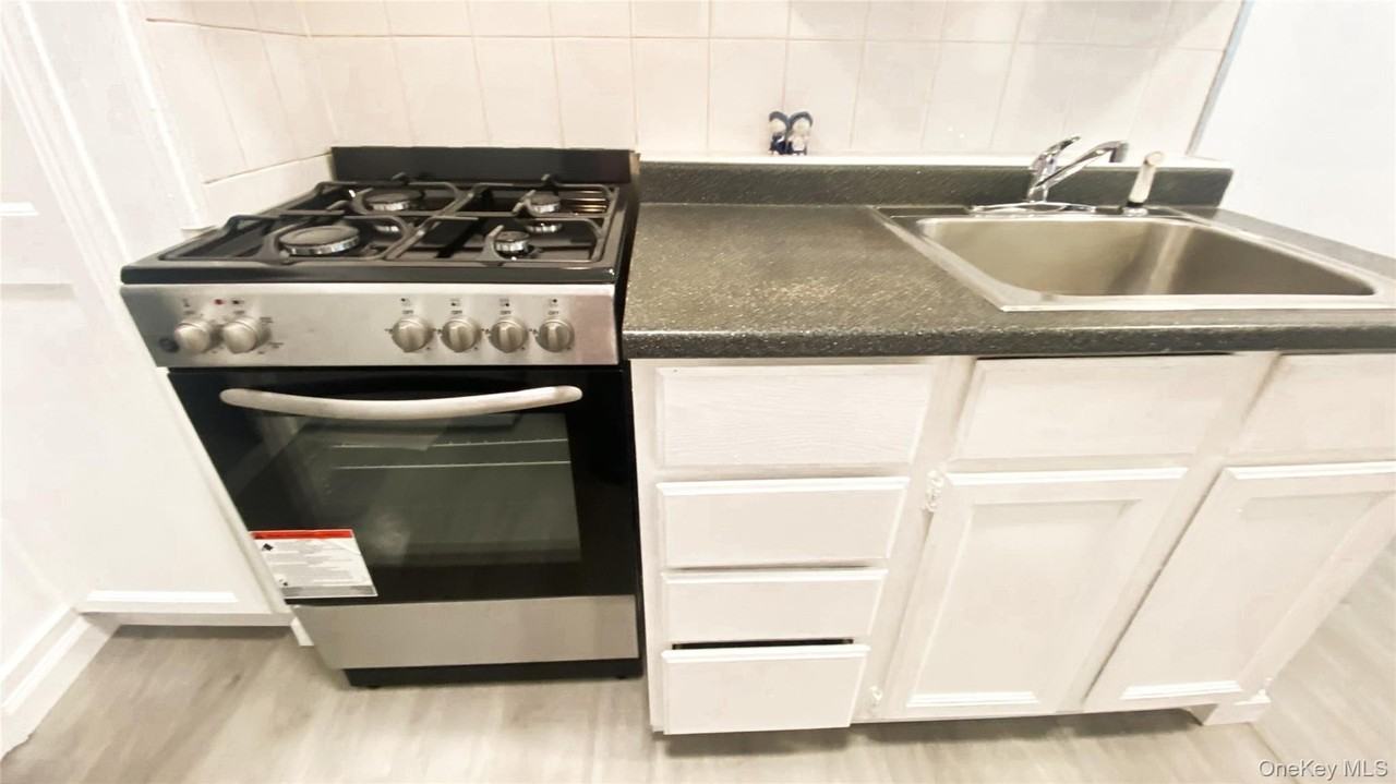 42-33 Kissena Boulevard #2A - Photo 5 of 16