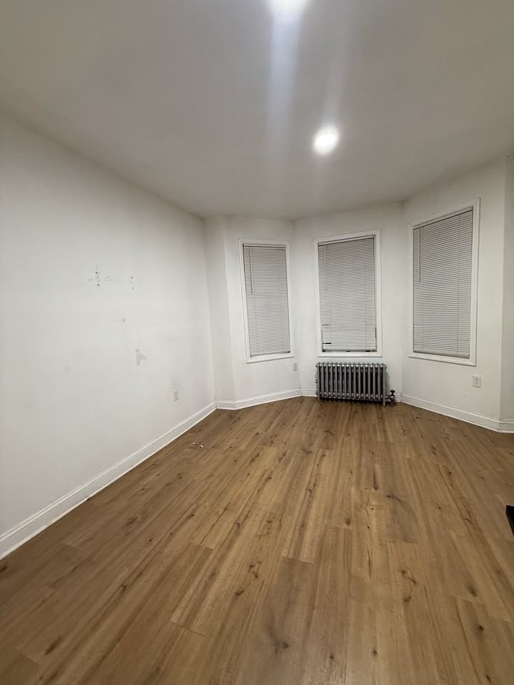 45 Seymour Ave #1 - Photo 7 of 13