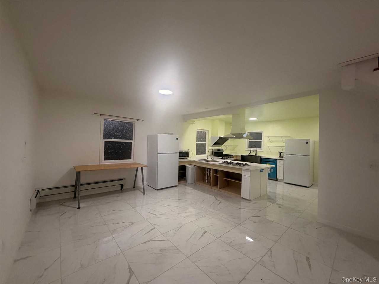 79 Monhagen Ave - Photo 5 of 22