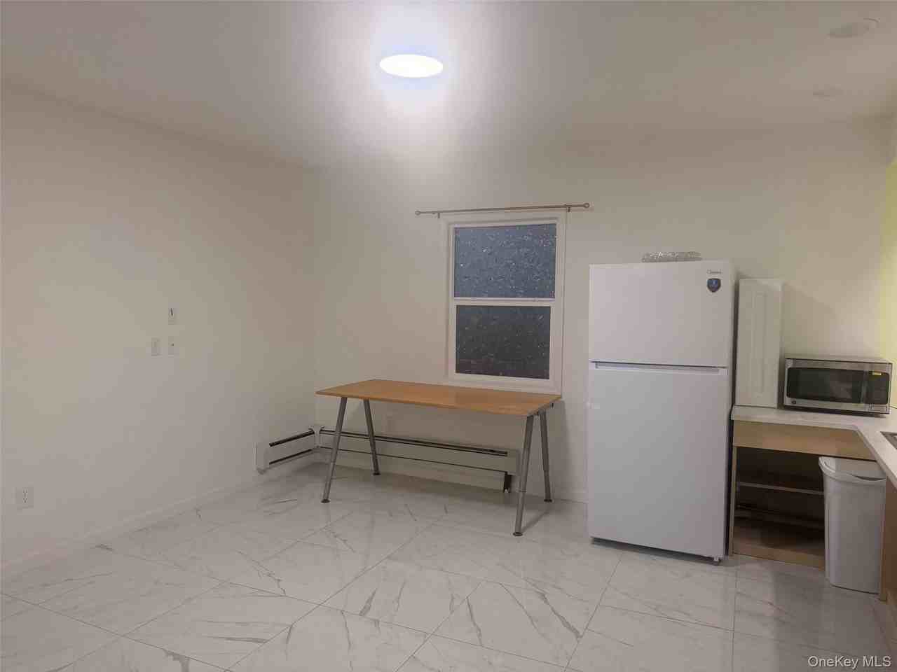 79 Monhagen Ave - Photo 6 of 22