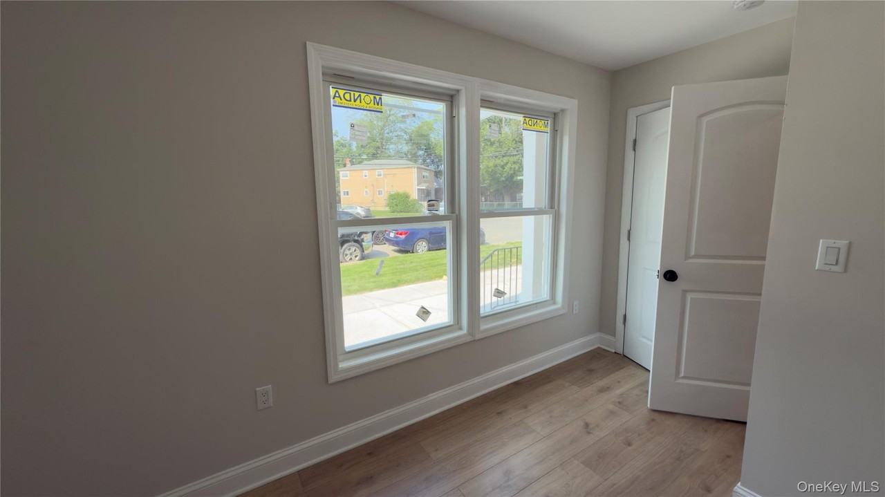 120 Linden Ave - Photo 4 of 16