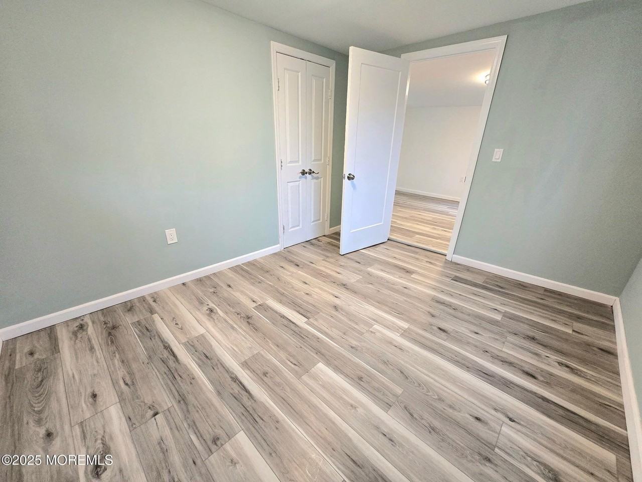 912 Sunset Avenue #REAR - Photo 4 of 7