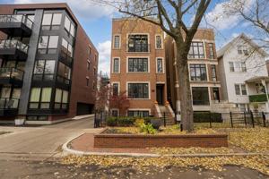 featured image of 3716 North Kenmore Avenue #1