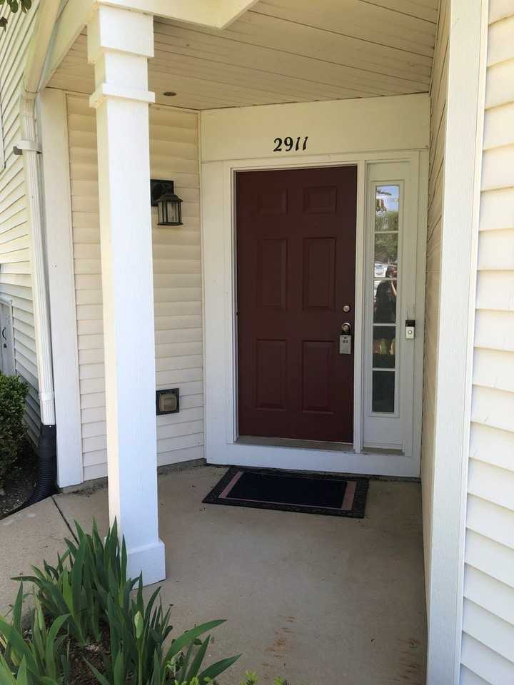 2911 Stockton Court - Photo 3 of 27