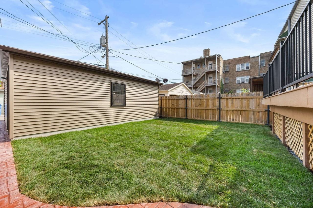 4437 North Whipple Street - Photo 3 of 47