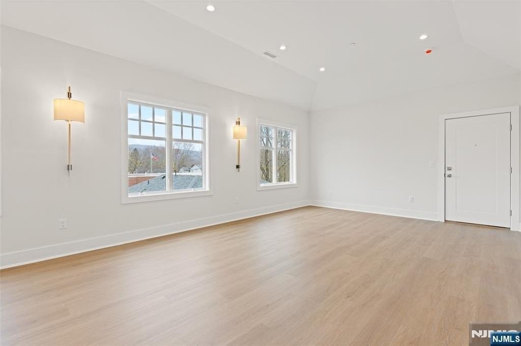 445 Ramapo Valley Road - Photo 3 of 19