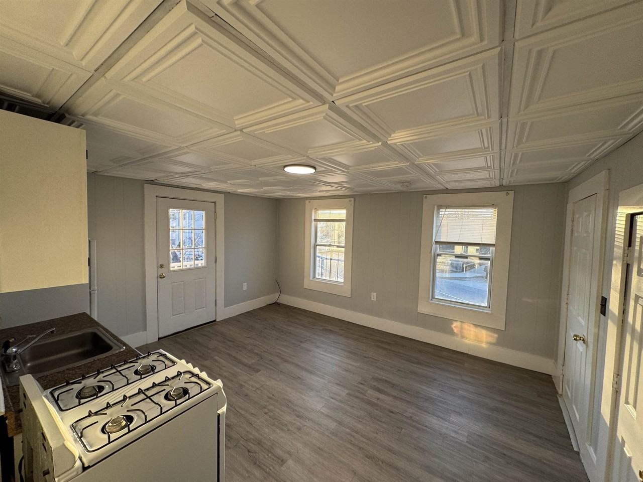 30 Ledge St #6 - Photo 3 of 7