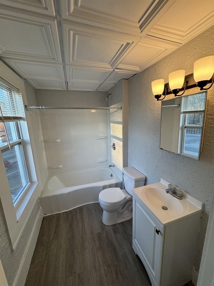 30 Ledge St #6 - Photo 6 of 7