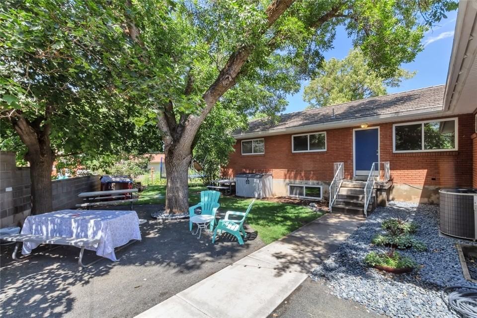 2370 S Parleys Cir - Photo 6 of 6