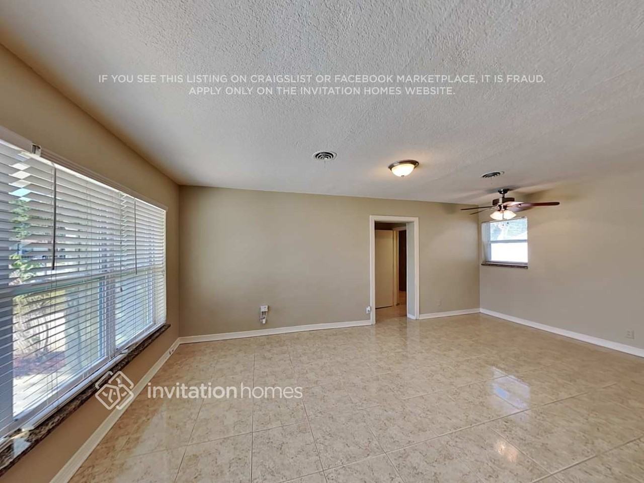 512 Elm Dr - Photo 3 of 18