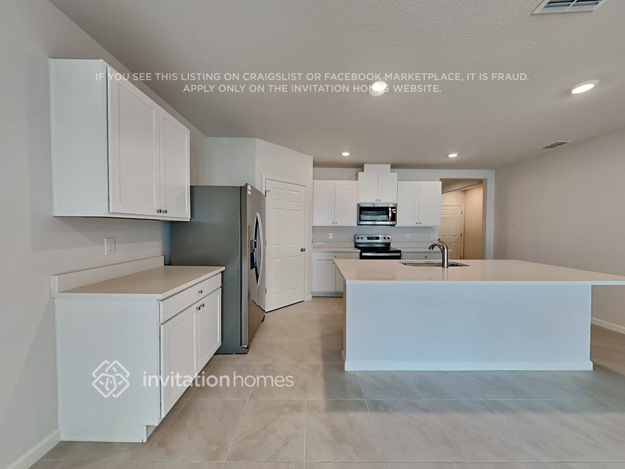 1375 Valencia St Se - Photo 5 of 20