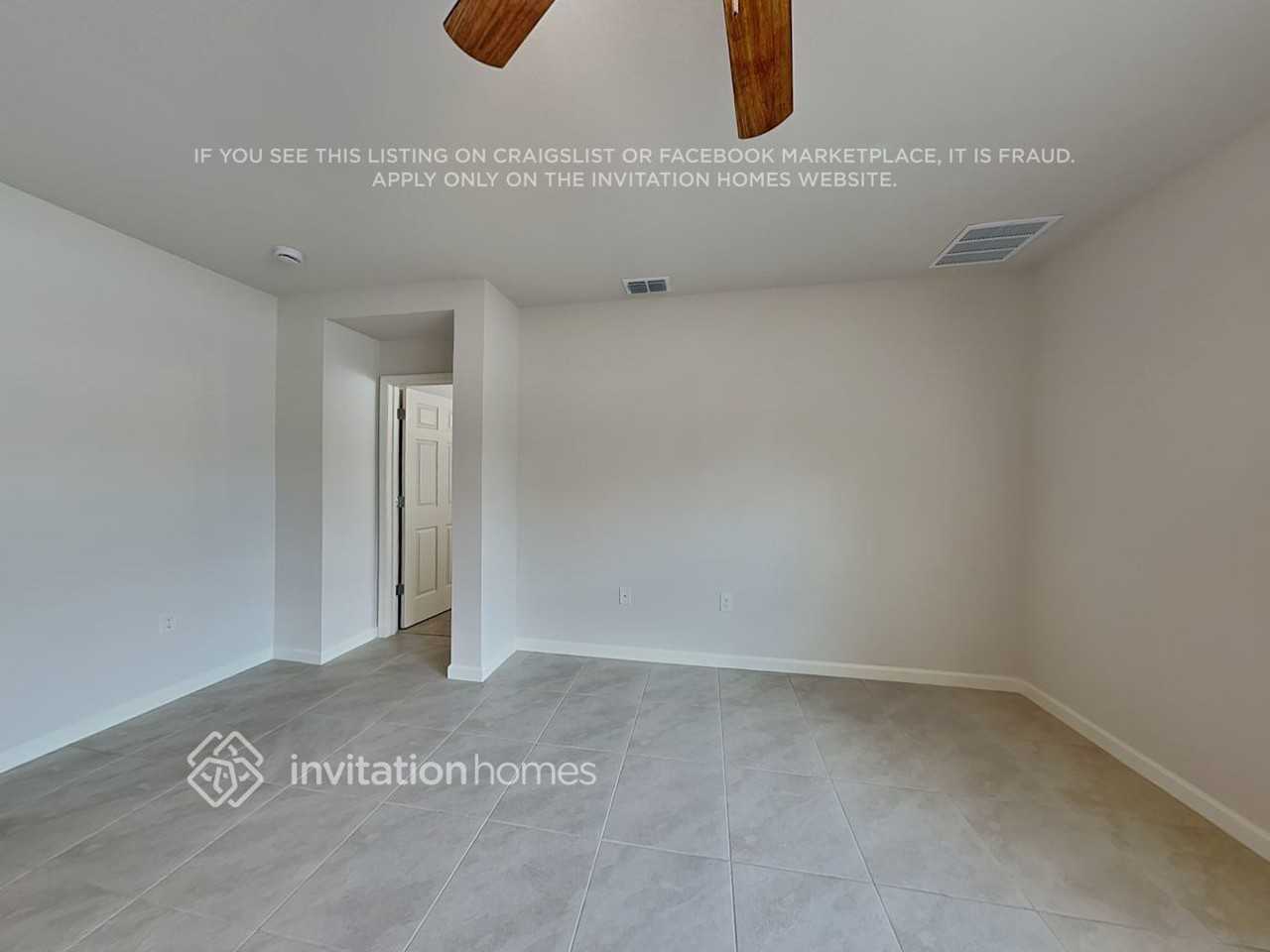 1375 Valencia St Se - Photo 7 of 20