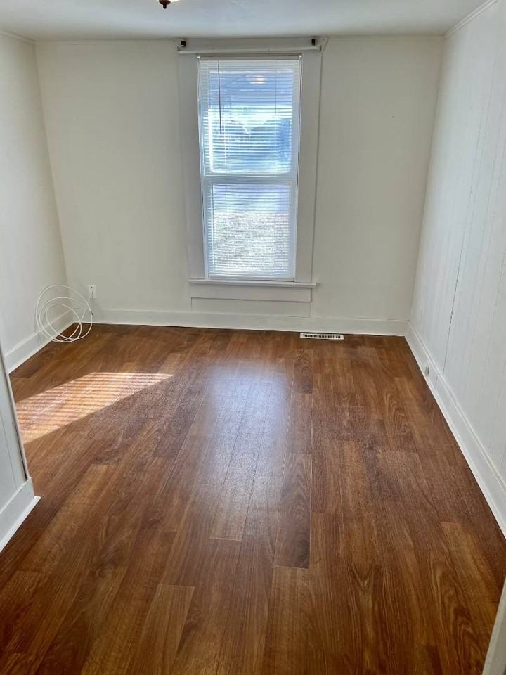 1623 Cedar St - Photo 7 of 15