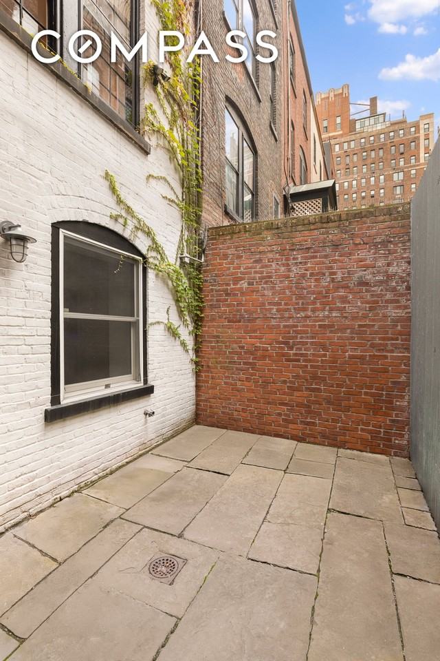 152 E End Ave #TH - Photo 6 of 14