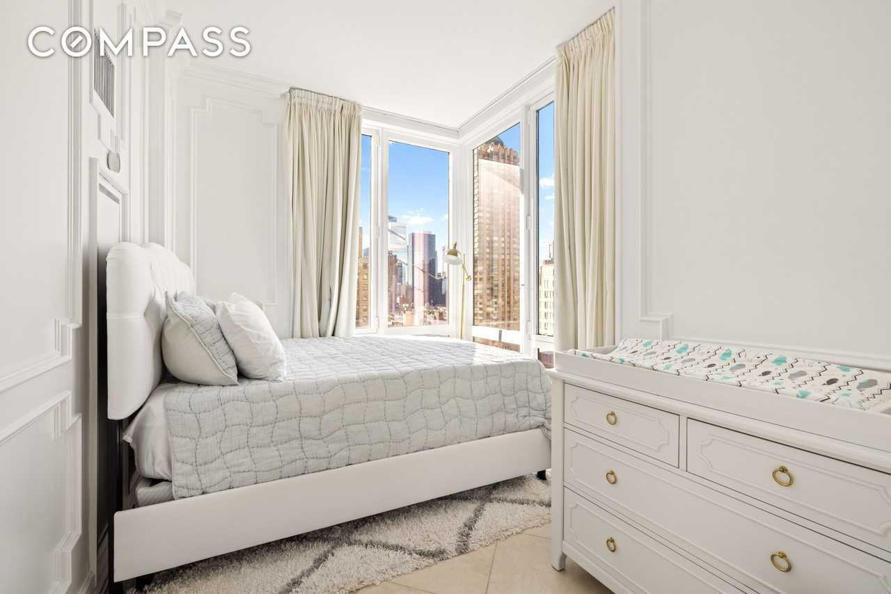 310 W 52nd St #14B - Photo 7 of 13