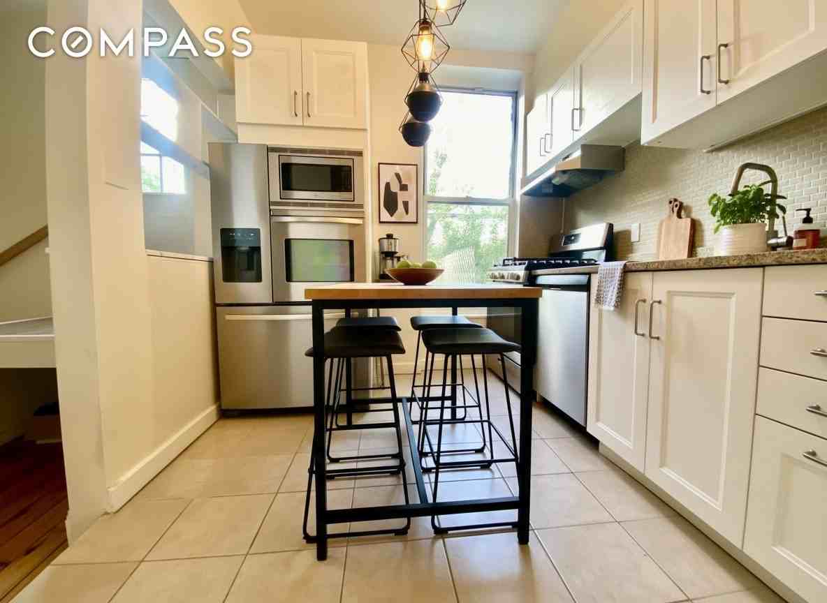 87 Wyckoff St #3 - Photo 3 of 10