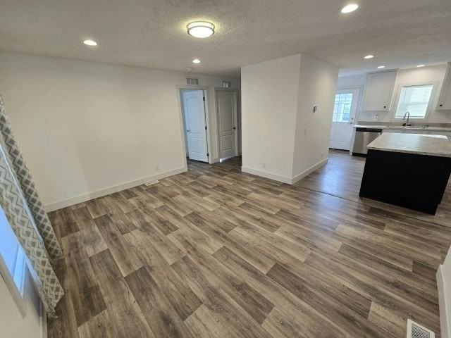 142 Terri Ln #205 - Photo 2 of 6