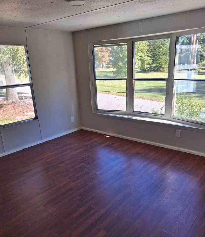 2367 Parrott Dr #26R - Photo 3 of 7