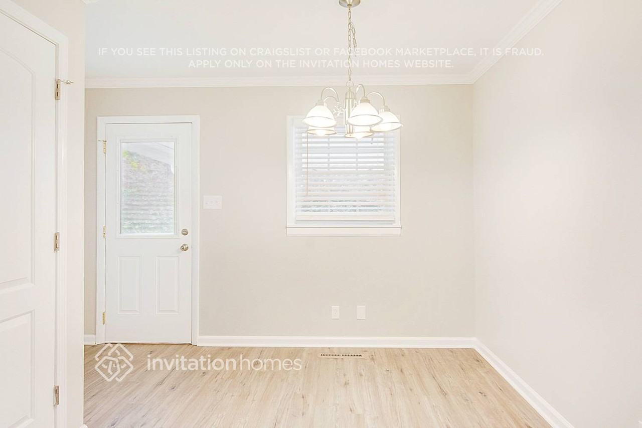 512 Uzzle St - Photo 2 of 22