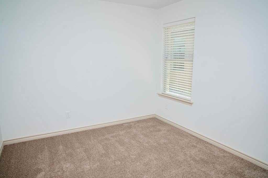 1324 Bajada St - Photo 5 of 18