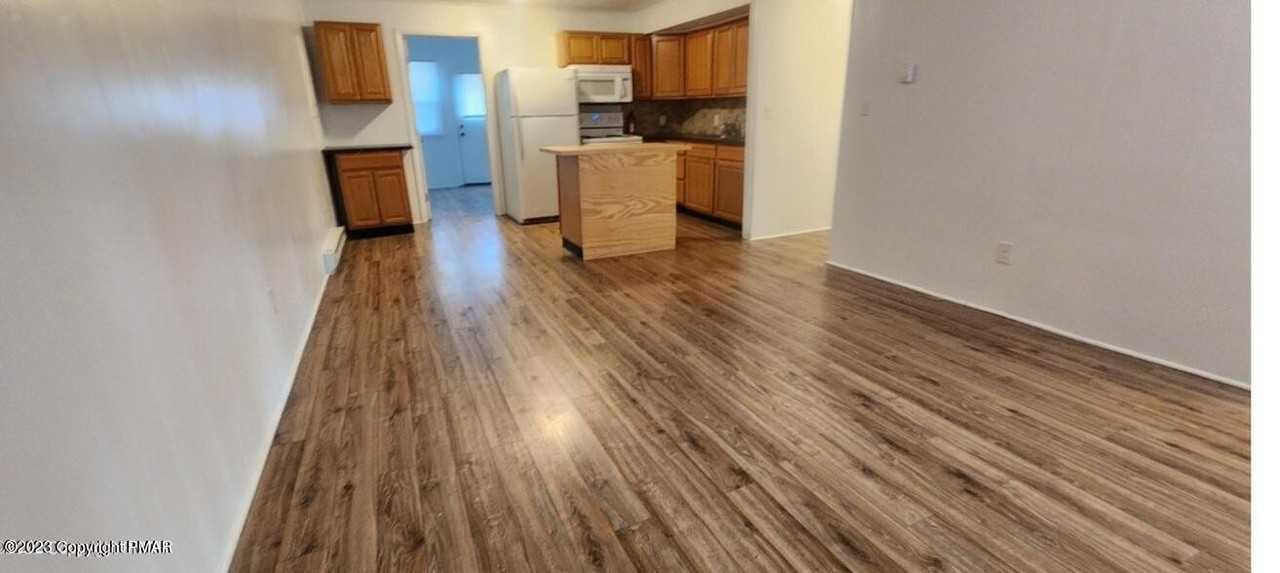 144 Louise Ln - Photo 3 of 8