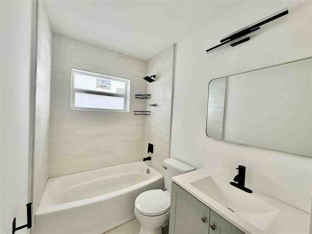 20421 Nw 32nd Ct - Photo 6 of 16